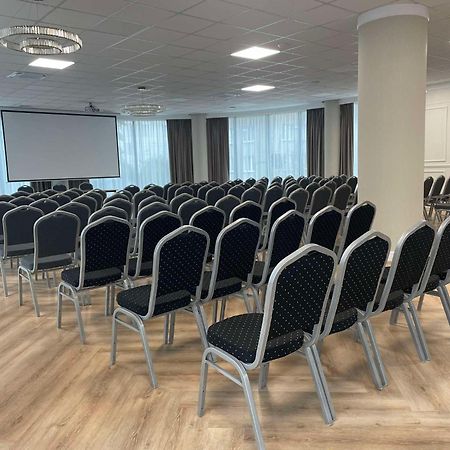 Hotel Mazowiecki Lodz Kültér fotó