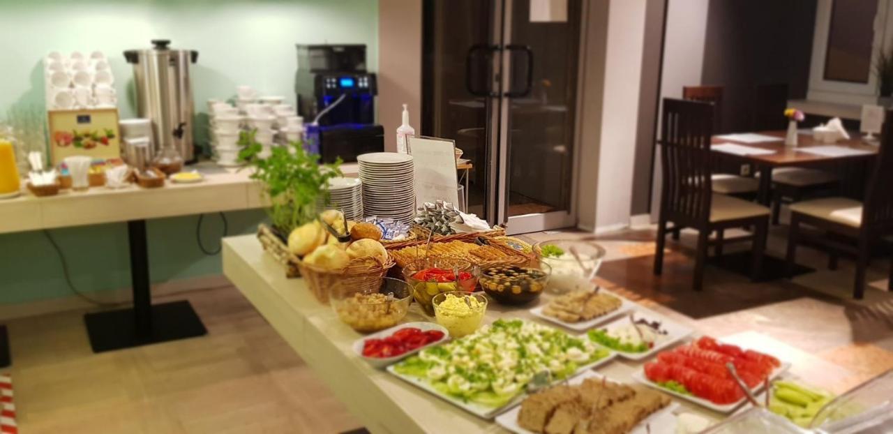 Hotel Mazowiecki Lodz Kültér fotó