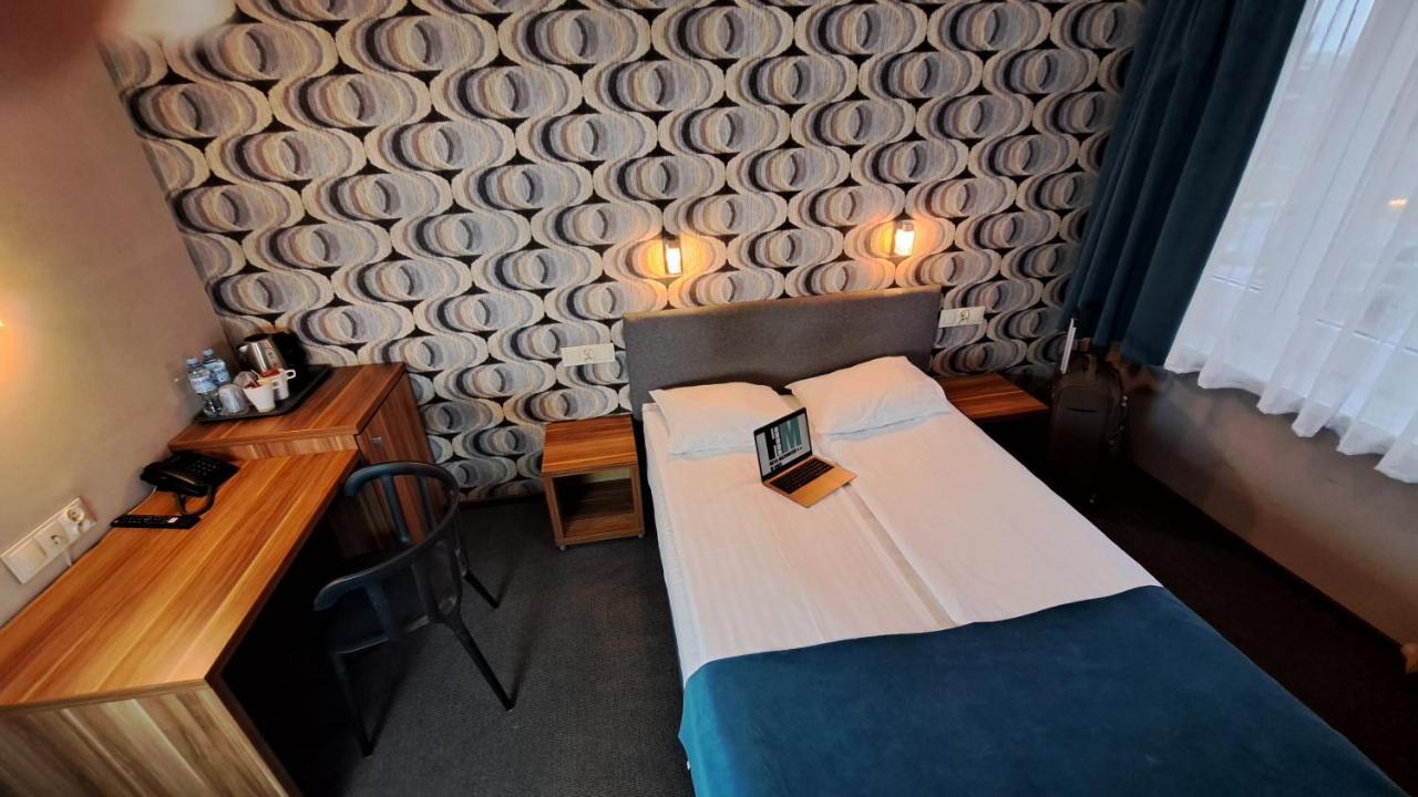 Hotel Mazowiecki Lodz Kültér fotó